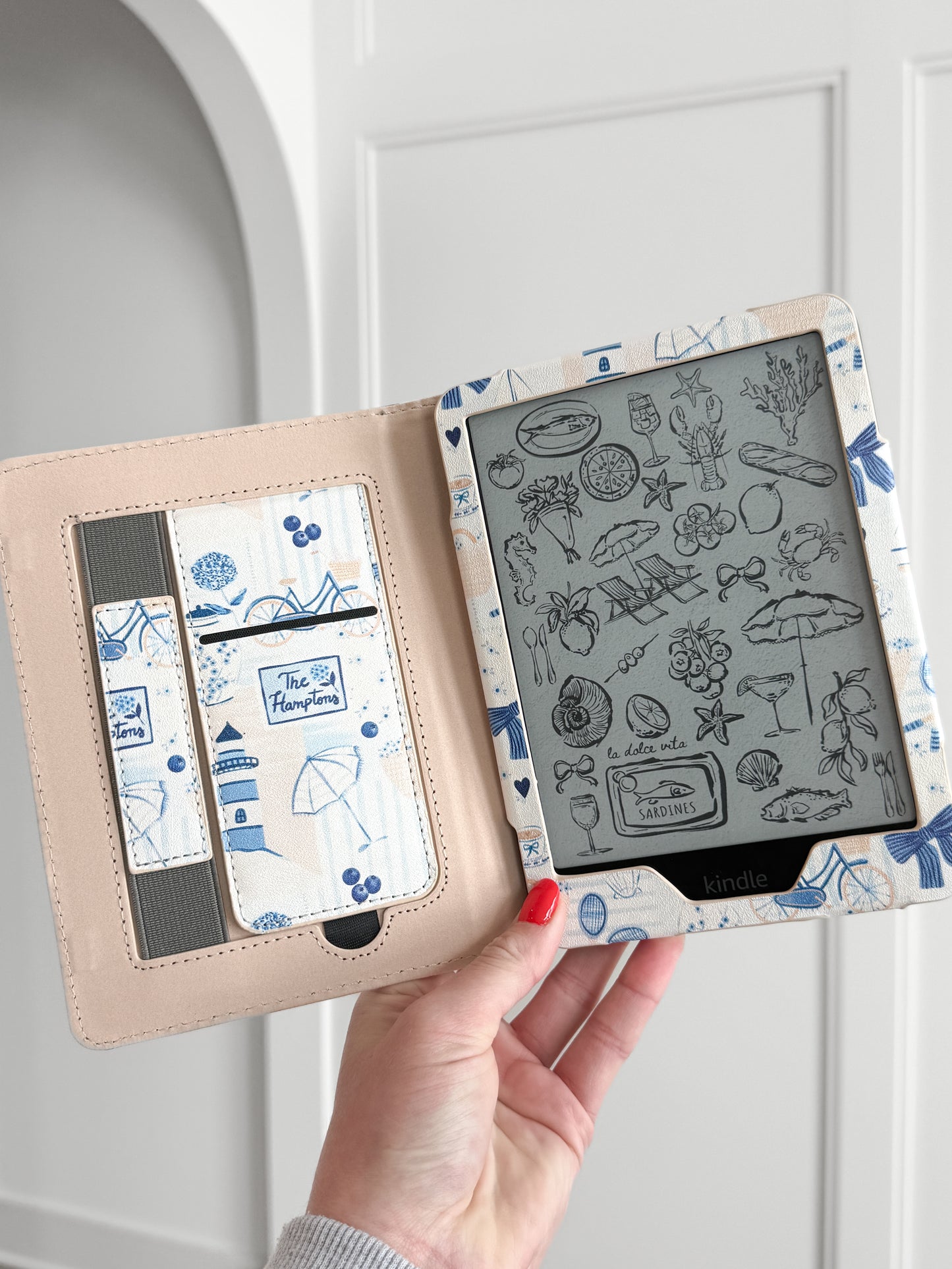Beachside Reads Blue Kindle Case