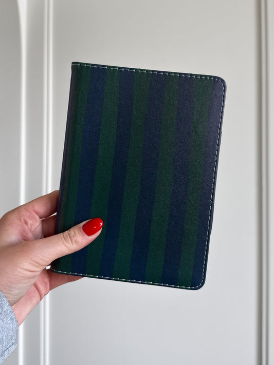 Green and Navy Wavy Stripe Kindle Case