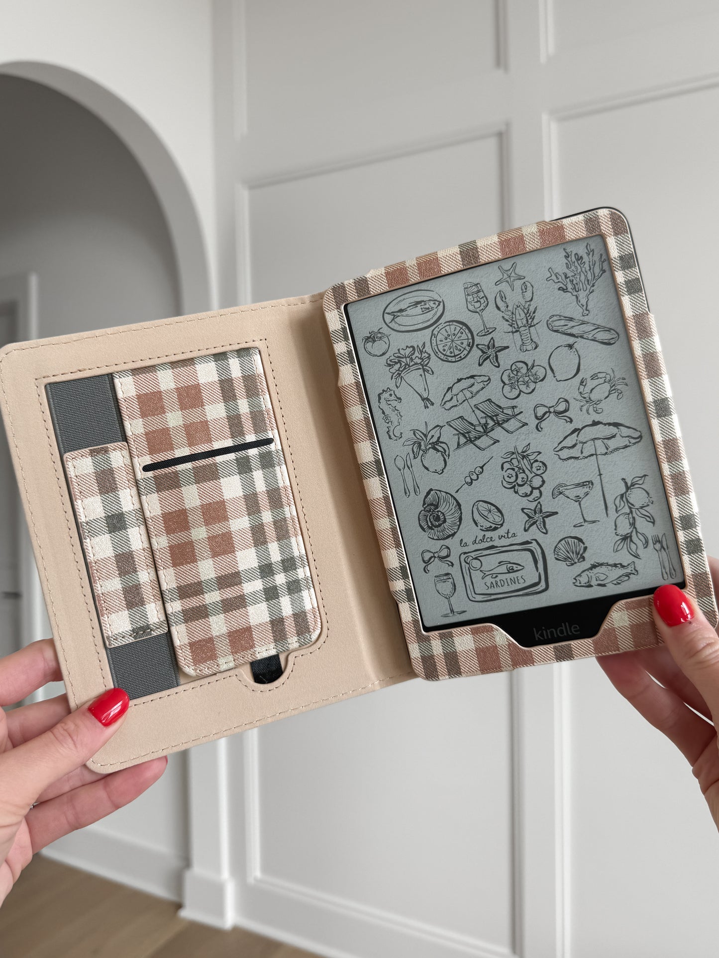 Hazel Plaid Checkered Kindle Case