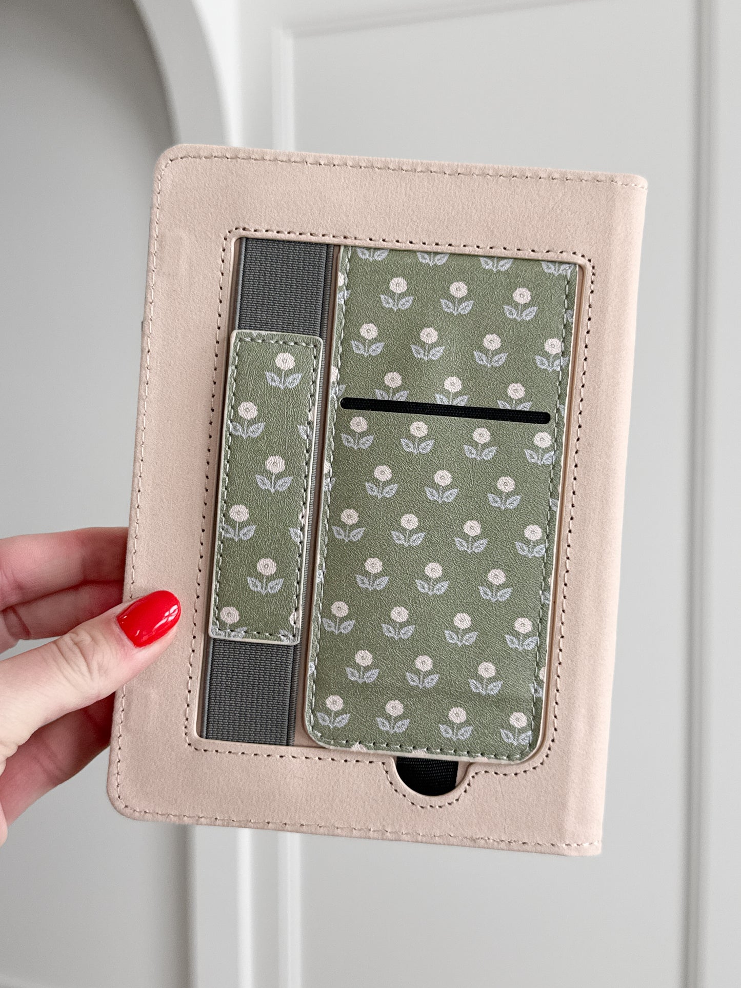Sage Garden Green Floral Kindle Case