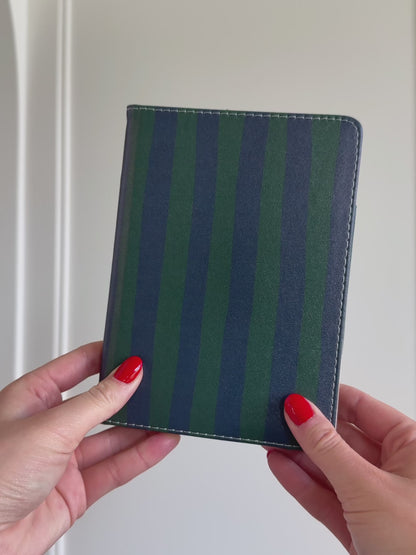 Green and Navy Wavy Stripe Kindle Case